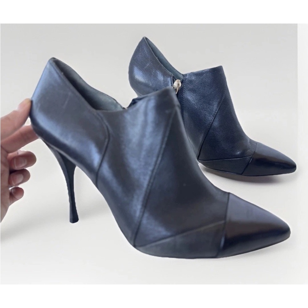 Tory Burch Lorelei Black Leather Stiletto Heel Ankle Boot Bootie Size 9.5